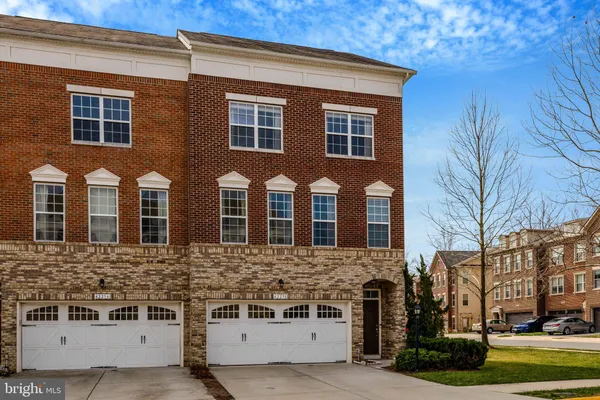 $3,600 | 42258 Castle Ridge Square, Brambleton, VA 20148