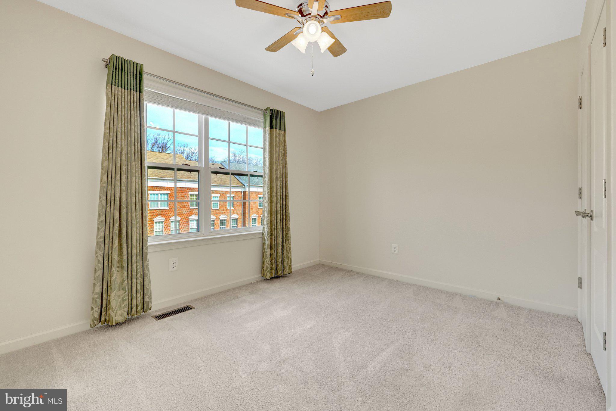 42258 Castle Ridge Square Brambleton, VA 20148 - Photo 30 of 54