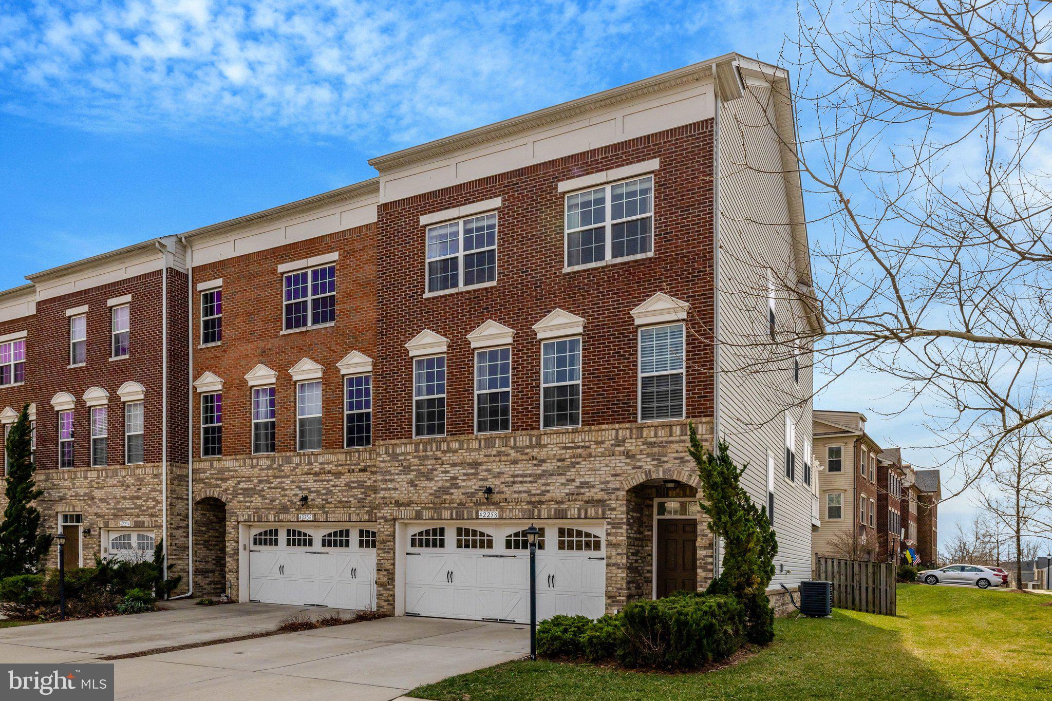 42258 Castle Ridge Square Brambleton, VA 20148 - Photo 3 of 54