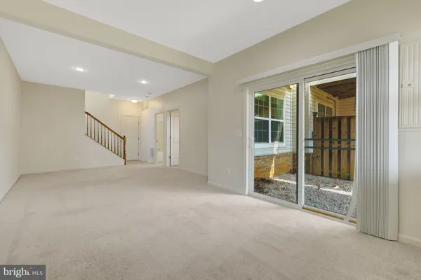 $3,600 | 42258 Castle Ridge Square, Brambleton, VA 20148