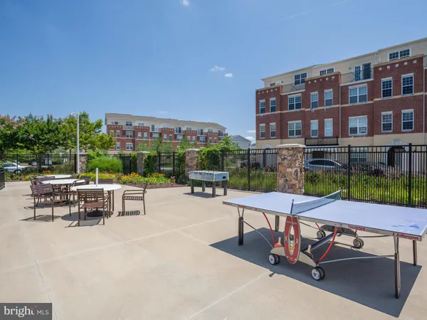 $3,600 | 42258 Castle Ridge Square, Brambleton, VA 20148