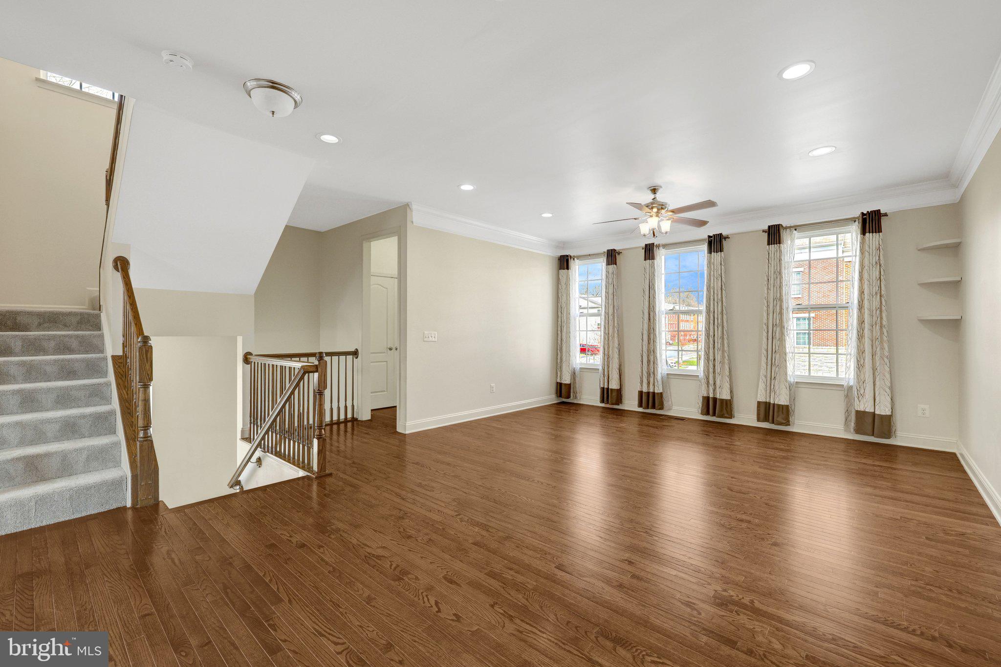 42258 Castle Ridge Square Brambleton, VA 20148 - Photo 5 of 54