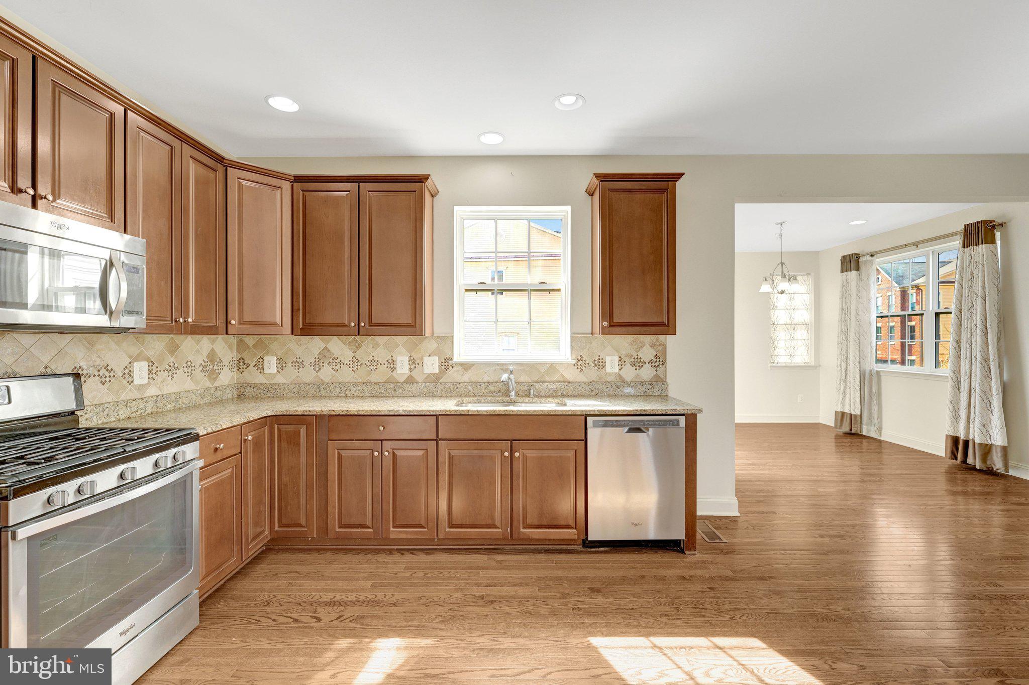 42258 Castle Ridge Square Brambleton, VA 20148 - Photo 9 of 54