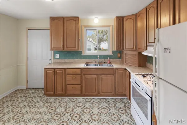 $1,500 | 408 North Lebanon Street, Mascoutah, IL 62258