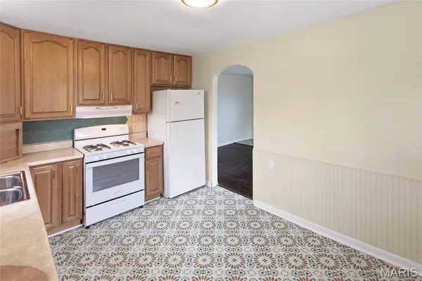 $1,500 | 408 North Lebanon Street, Mascoutah, IL 62258