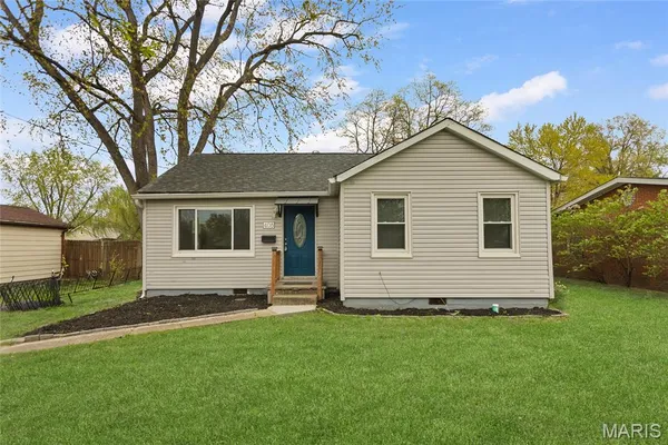 $1,500 | 408 North Lebanon Street, Mascoutah, IL 62258