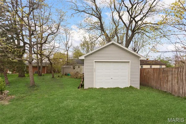 $1,500 | 408 North Lebanon Street, Mascoutah, IL 62258