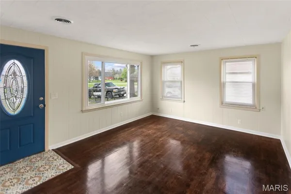 $1,500 | 408 North Lebanon Street, Mascoutah, IL 62258