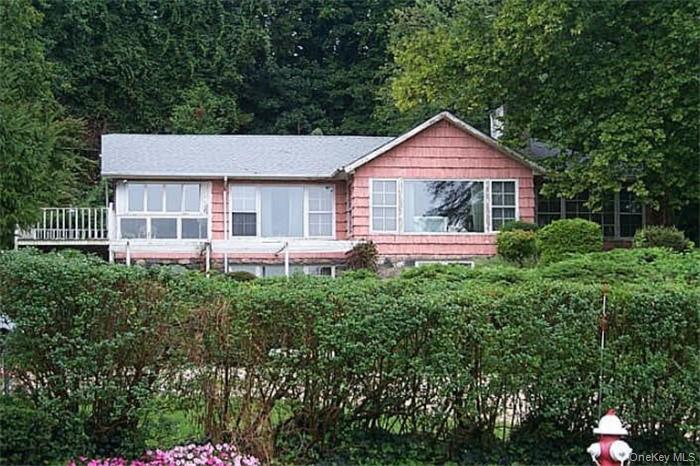 355 East Shore Road Great Neck, NY 11023 - Photo 2 of 3