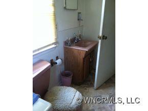 537 Riceville Road Asheville, NC 28805 - Photo 12 of 17