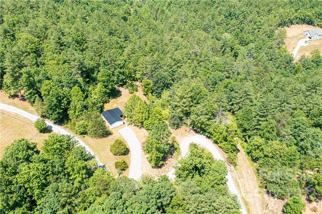 3402 Yang Her Road Morganton, NC 28655 - Photo 9 of 26 Gallery Image 9