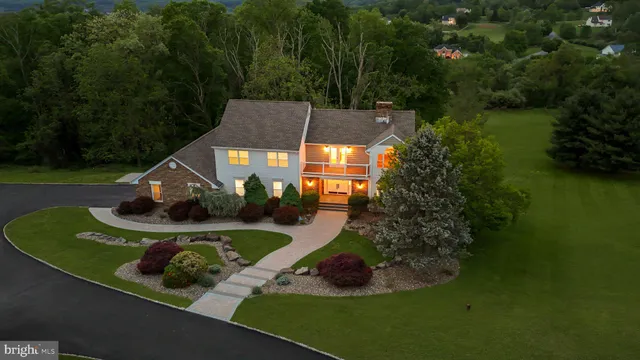 $1,099,900 | 152 Hickory Corner Road, Milford, NJ 08848