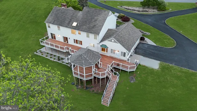 $1,099,900 | 152 Hickory Corner Road, Milford, NJ 08848