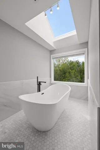 $1,099,900 | 152 Hickory Corner Road, Milford, NJ 08848