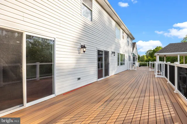 $1,099,900 | 152 Hickory Corner Road, Milford, NJ 08848