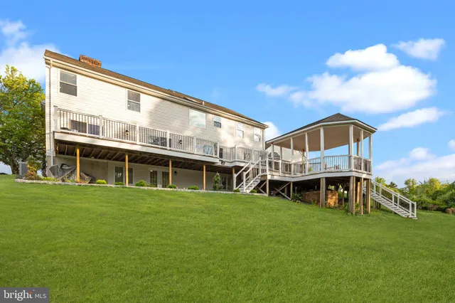 $1,099,900 | 152 Hickory Corner Road, Milford, NJ 08848