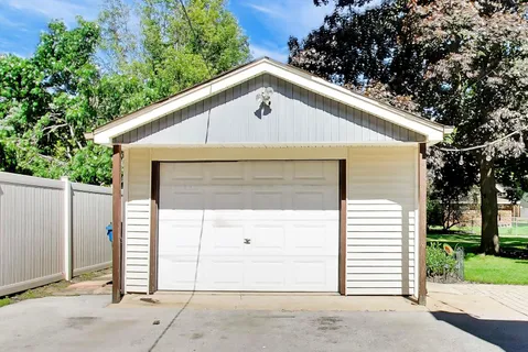 $524,999 | 479 North Elm Avenue, Elmhurst, IL 60126