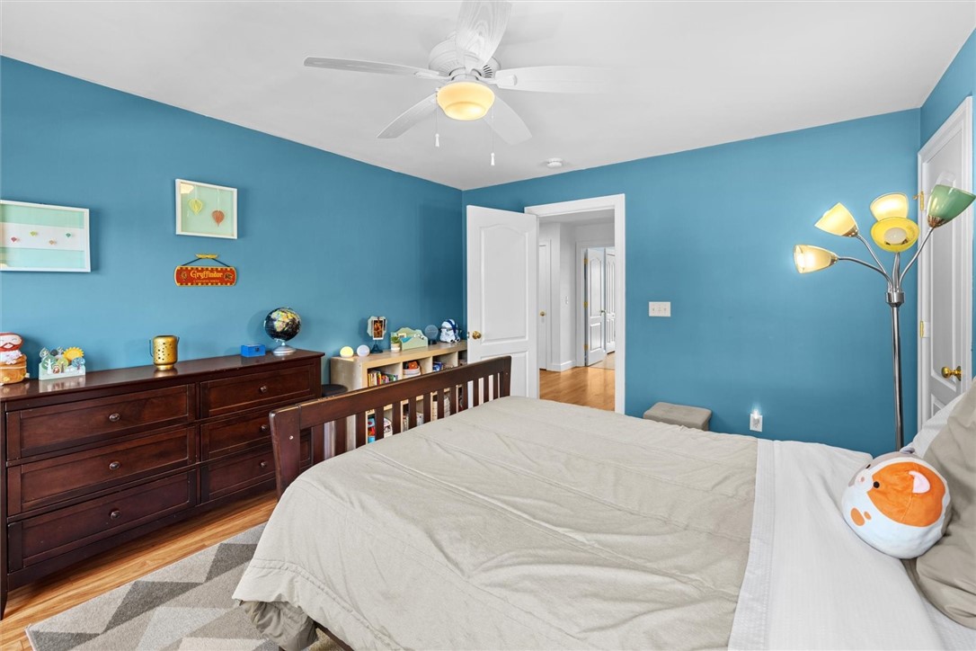 243 Cottrell Road Tiverton, RI 02878 - Photo 35 of 47