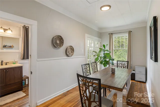 $360,000 | 506 West Blue Ridge Road, East Flat Rock, NC 28726