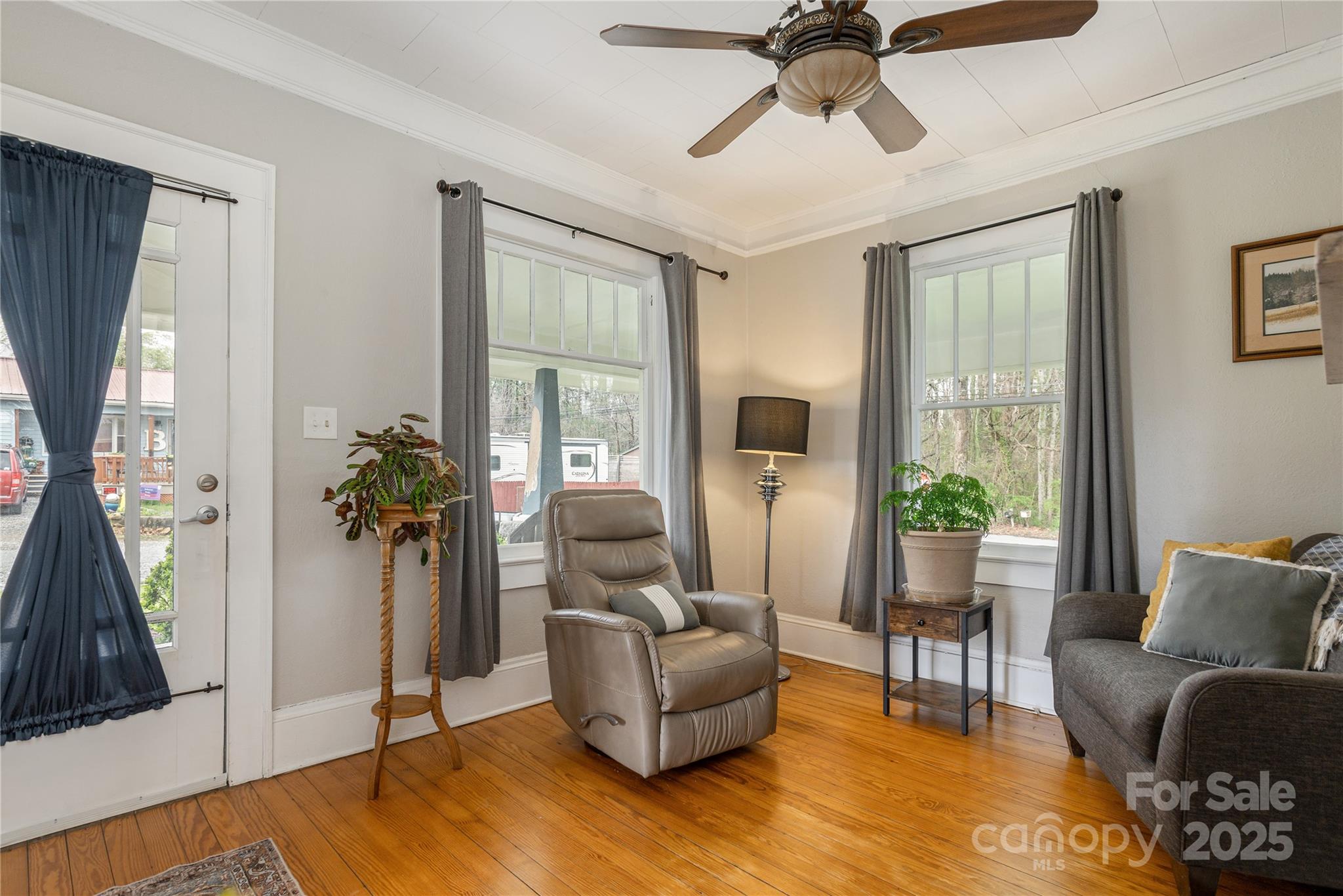 506 West Blue Ridge Road East Flat Rock, NC 28726 - Photo 5 of 23