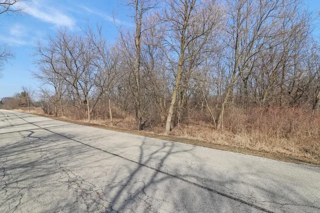 $348,000 | 42751 North Sheridan Oaks Drive, Antioch, IL 60002