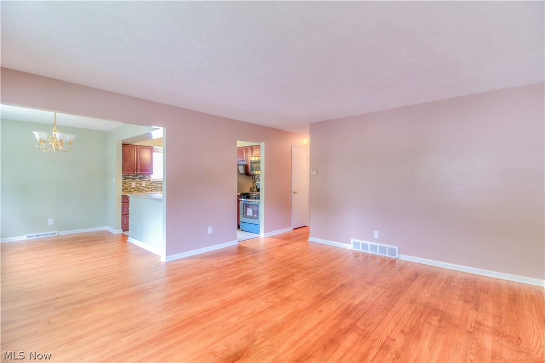 10517 Baltic Road Cleveland, OH 44102 - Photo 5 of 13 Gallery Image 5