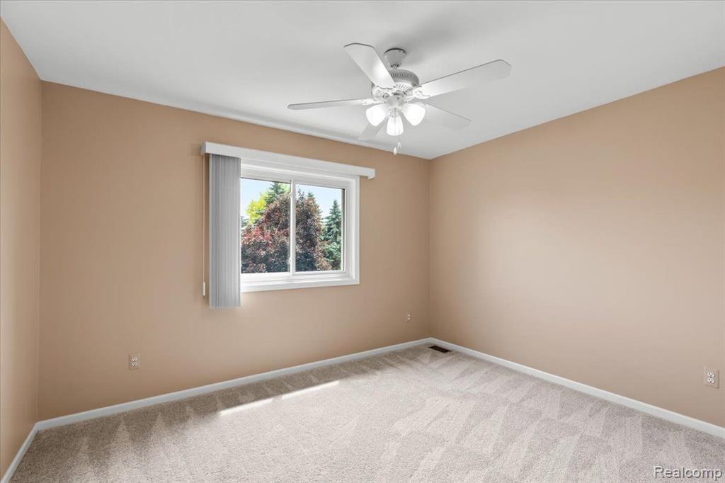 12856 Excalibur Lane Romeo, MI 48065 - Photo 27 of 49 Gallery Image 27