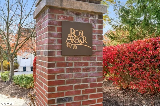 $3,100 | 17 Wildflower Lane, Morristown, NJ 07960