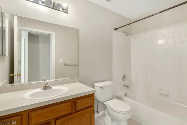 $3,100 | 17 Wildflower Lane, Morristown, NJ 07960