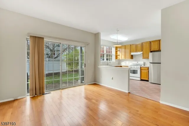 $3,100 | 17 Wildflower Lane, Morristown, NJ 07960