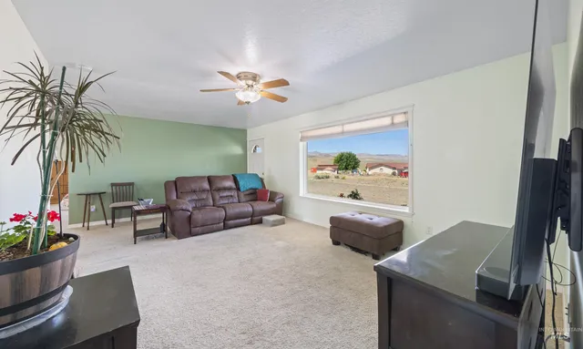 $694,900 | 15408 War Eagle Road, Murphy, ID 83650