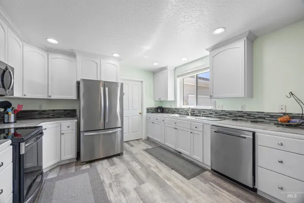 $694,900 | 15408 War Eagle Road, Murphy, ID 83650