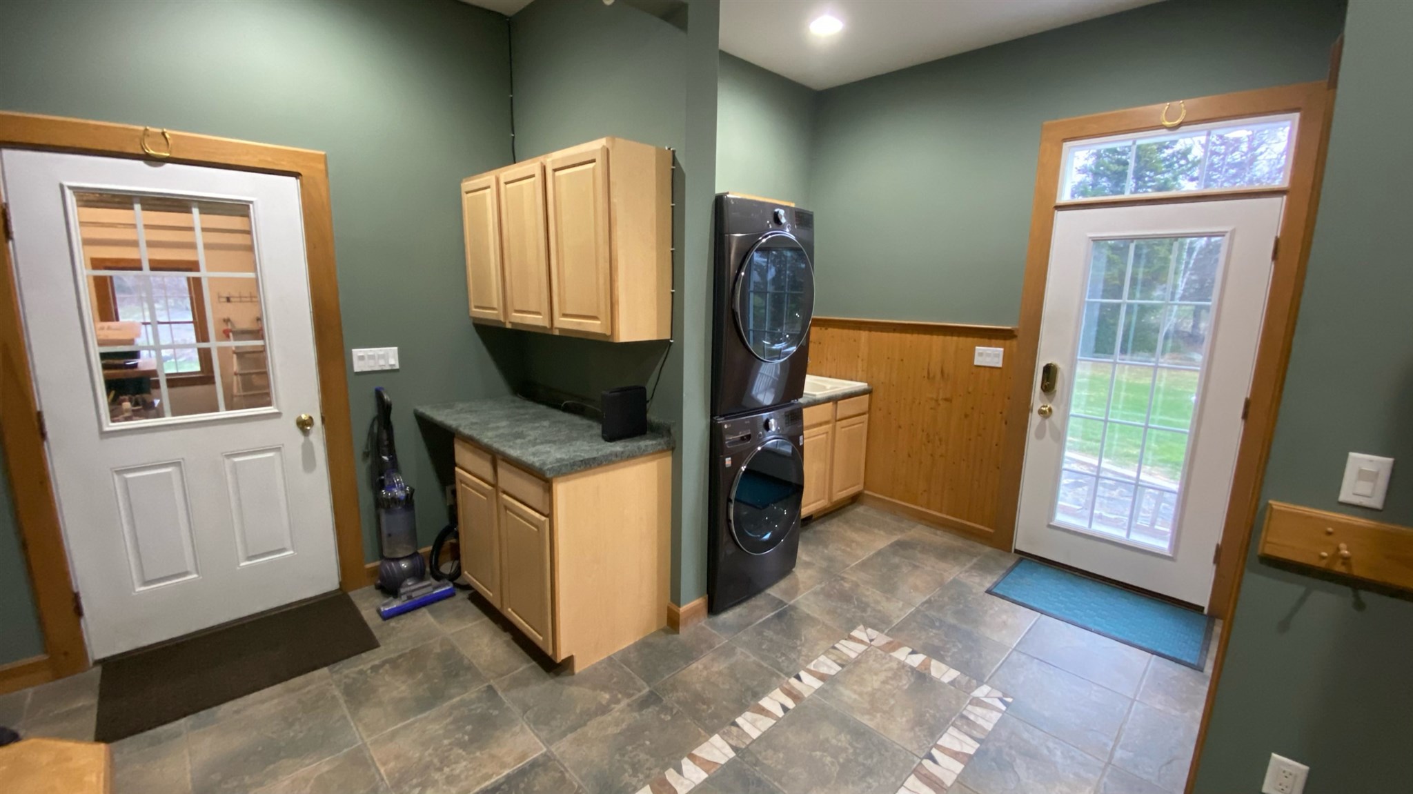 762 Maple Hill Road Mount Holly, VT 05730 - Photo 4 of 40