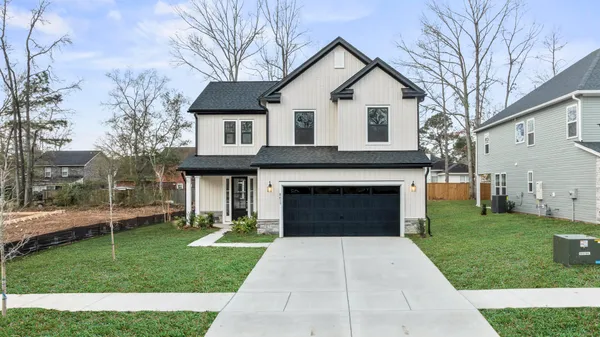 $389,900 | 200 Creek Pointe Drive, Moncks Corner, SC 29461