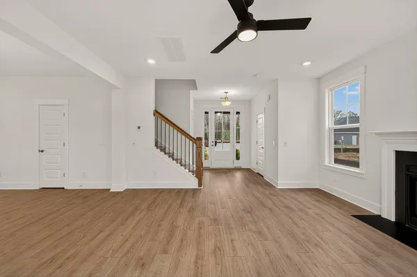 $389,900 | 200 Creek Pointe Drive, Moncks Corner, SC 29461