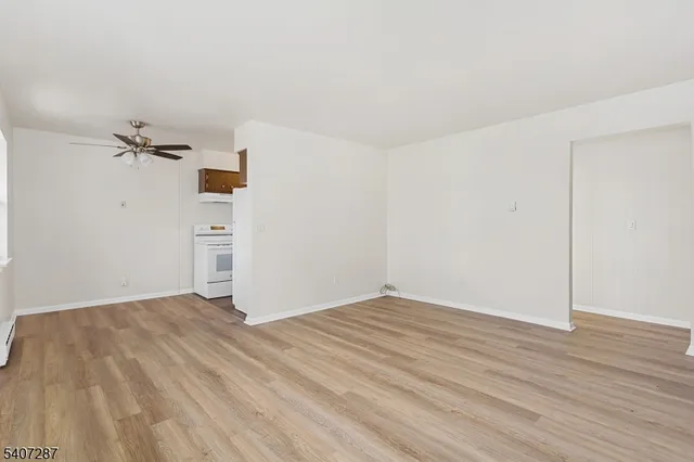 $2,150 | 145 Arnot Street, Unit 4B, Lodi, NJ 07644