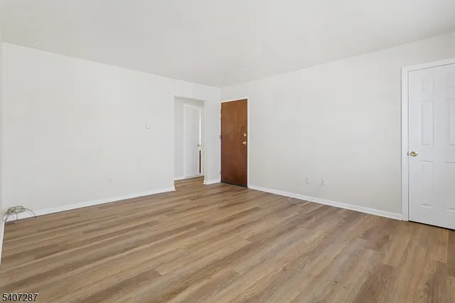 $2,150 | 145 Arnot Street, Unit 4B, Lodi, NJ 07644