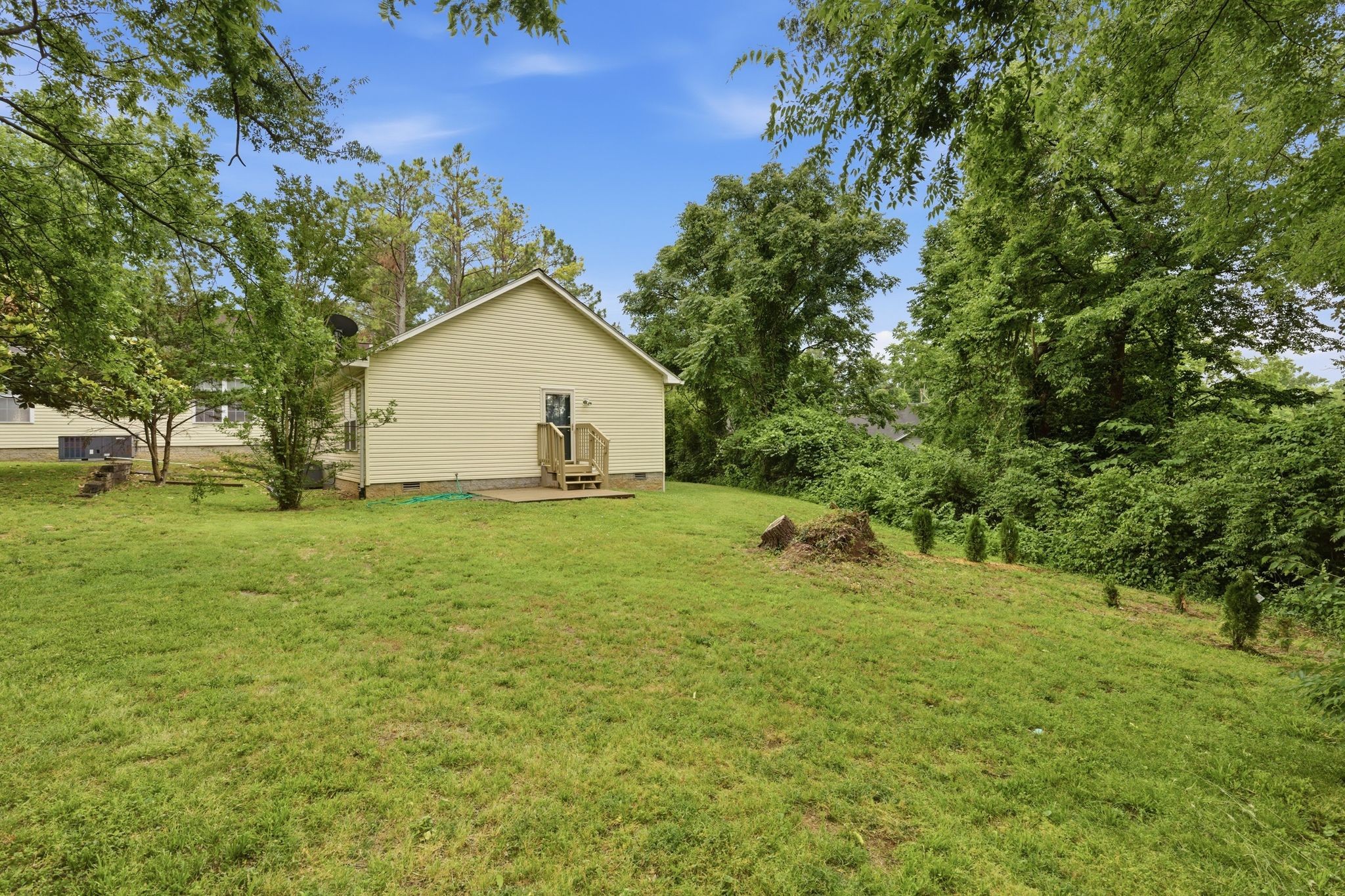 2642 Hibbitts Road Nashville, TN 37214 - Photo 3 of 29 a view of a house with a yard
