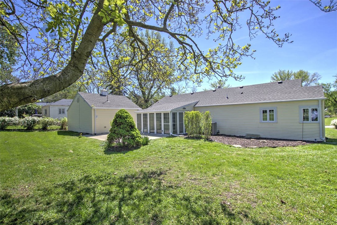 216 Southmoreland Place Decatur, IL 62521 - Photo 25 of 31 Gallery Image 25