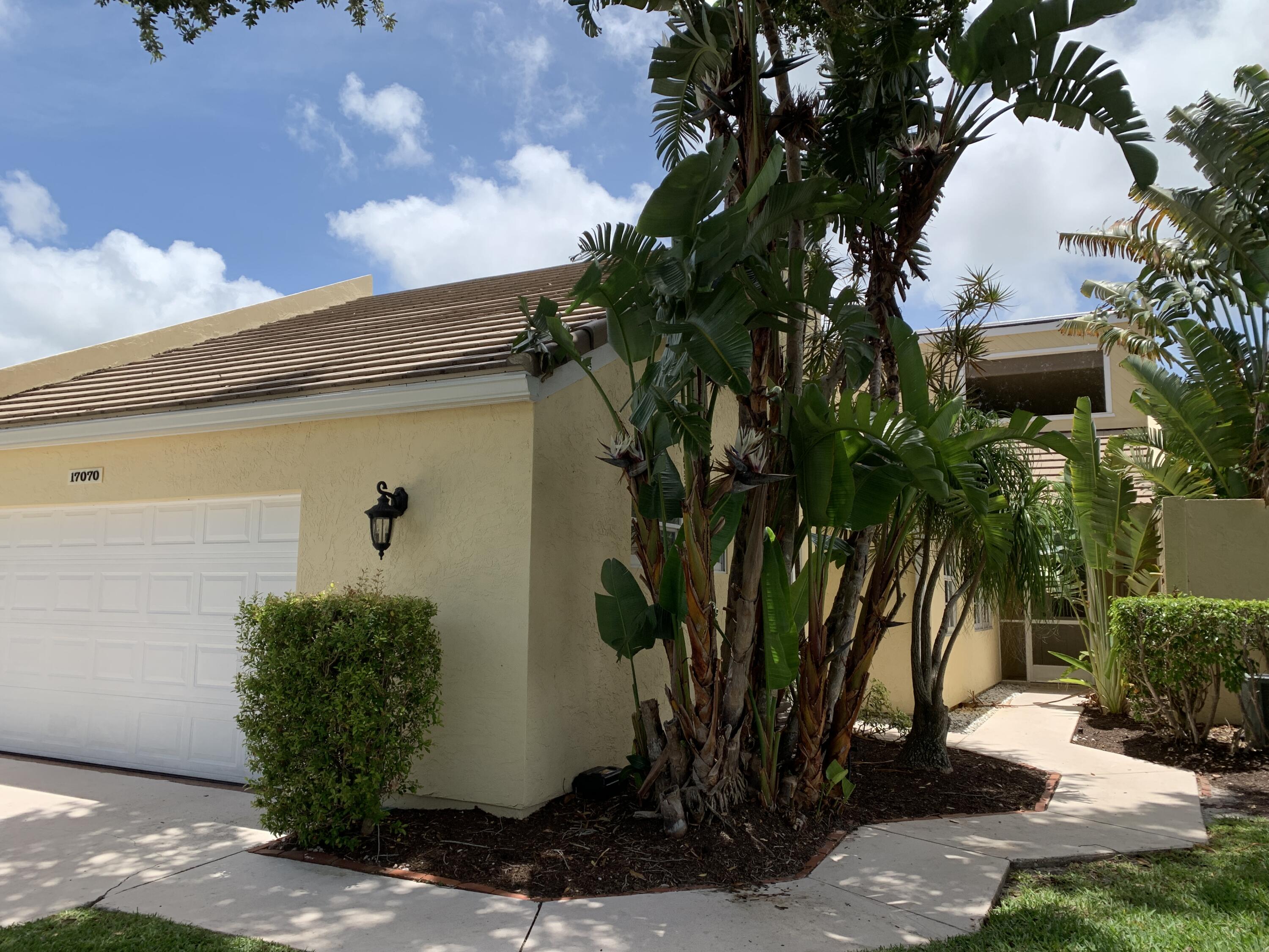 17070 Traverse Circle Jupiter, FL 33477 - Photo 2 of 43 IMG_9363