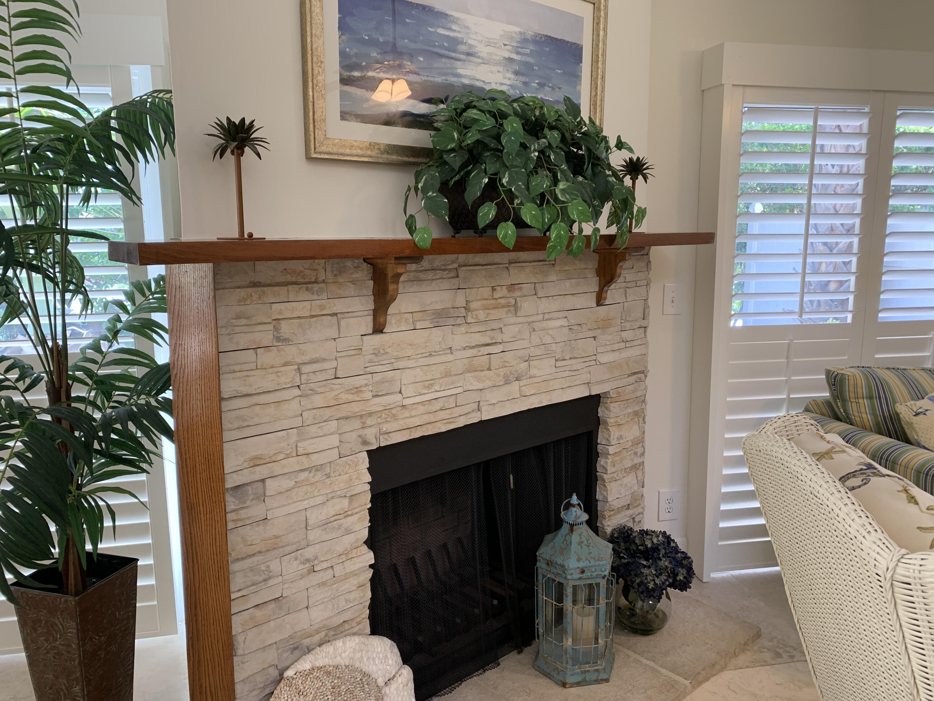 17070 Traverse Circle Jupiter, FL 33477 - Photo 6 of 43 IMG_9367
