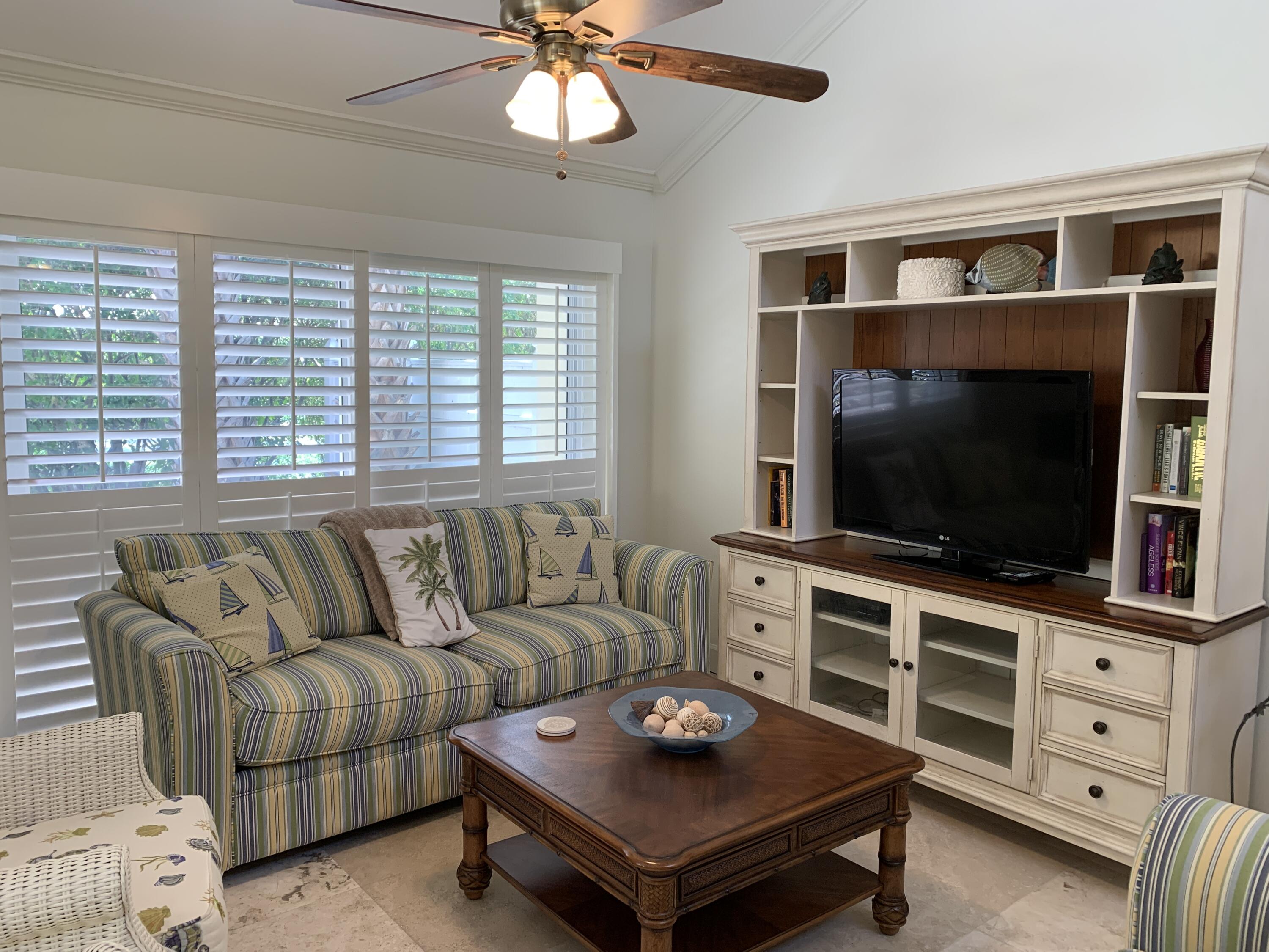 17070 Traverse Circle Jupiter, FL 33477 - Photo 9 of 43 IMG_9370