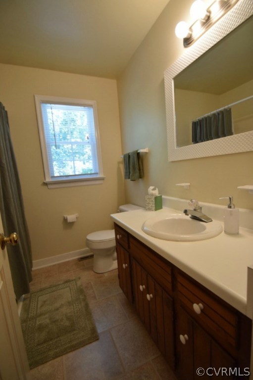 2301 Garrison Place Road Midlothian, VA 23112 - Photo 16 of 24 a bathroom with a sink and a mirror
