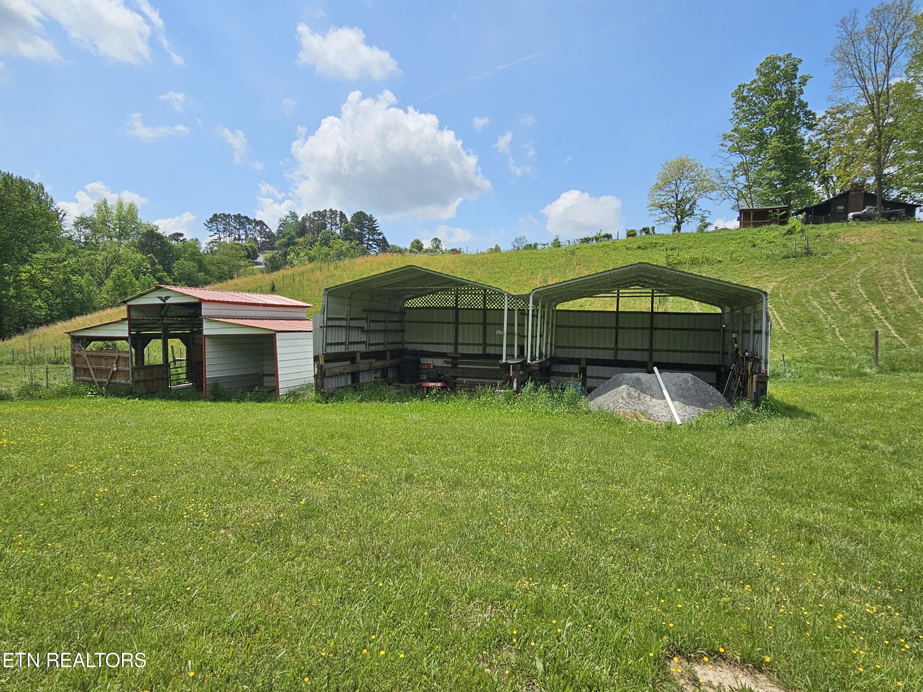 728 Essary Road Tazewell, TN 37879 - Photo 17 of 21 20250430_124919