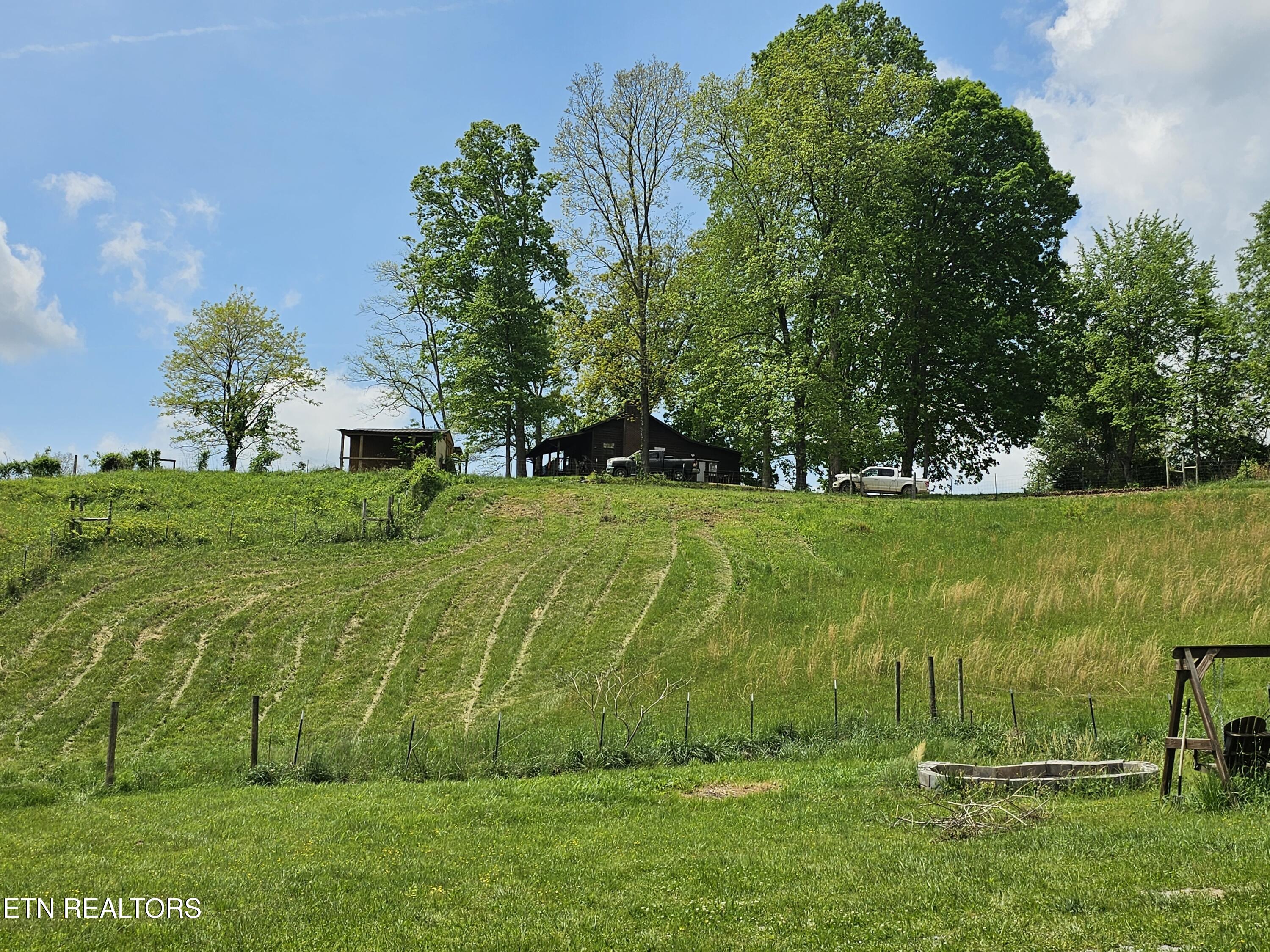 728 Essary Road Tazewell, TN 37879 - Photo 18 of 21 20250430_124859