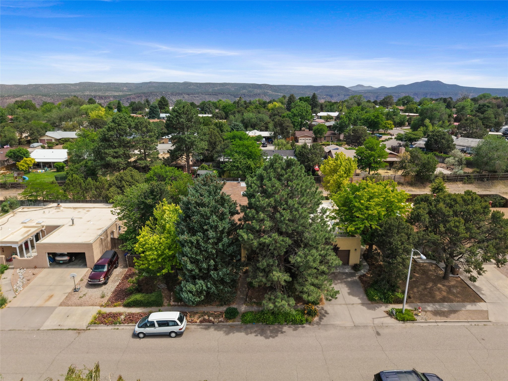 521 Ridgecrest Avenue White Rock, NM 87547 - Photo 6 of 85