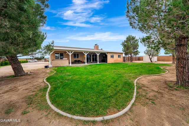 $679,900 | 8347 West Ave D 10, Lancaster, CA 93536