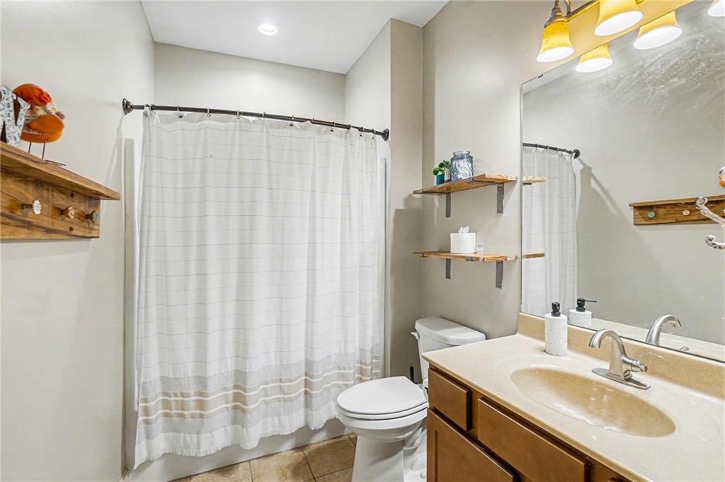 2706 Meadow Ridge Drive St. Joseph, MO 64504 - Photo 21 of 30