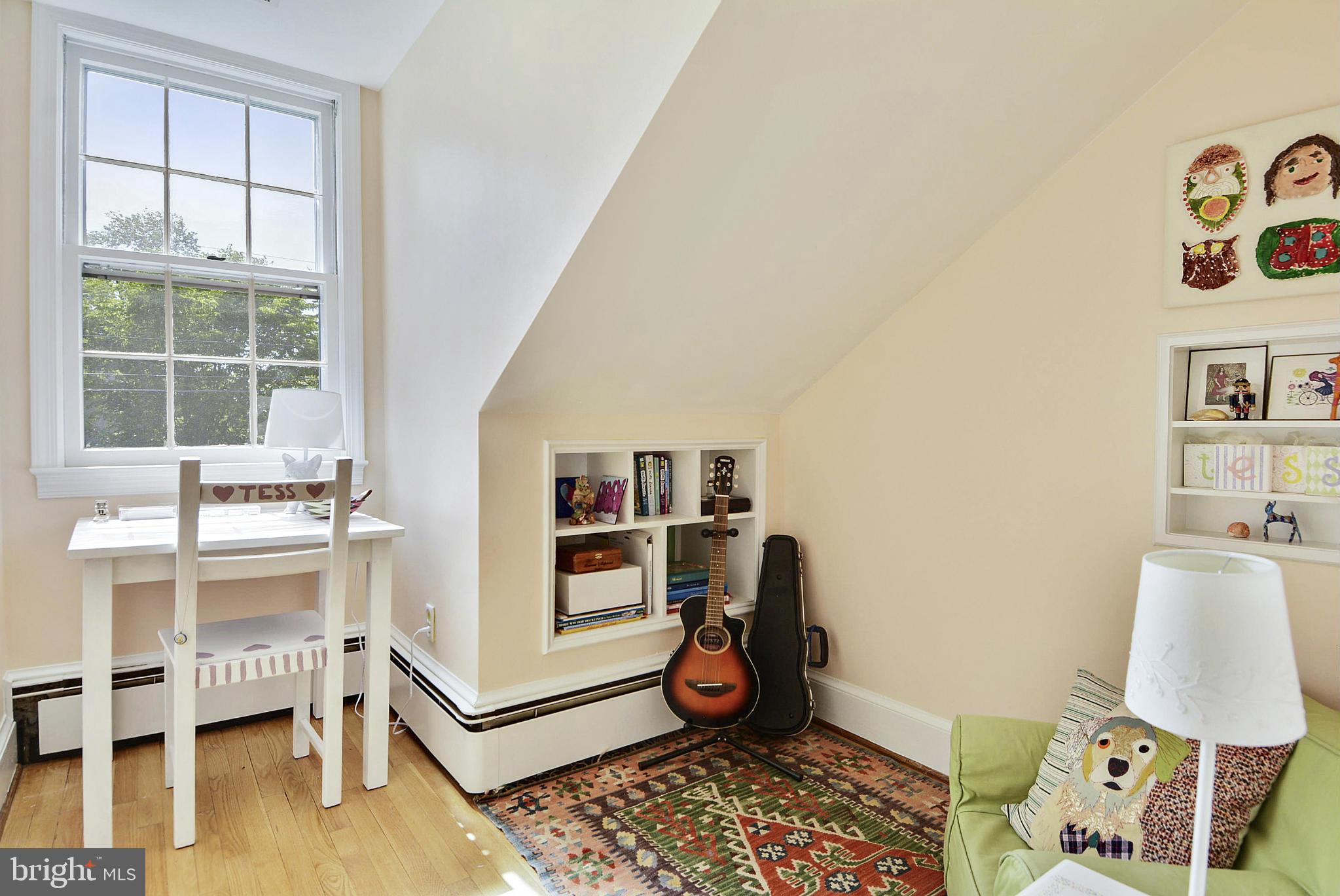 9207 2nd Avenue Silver Spring, MD 20910 - Photo 16 of 30 Bedroom