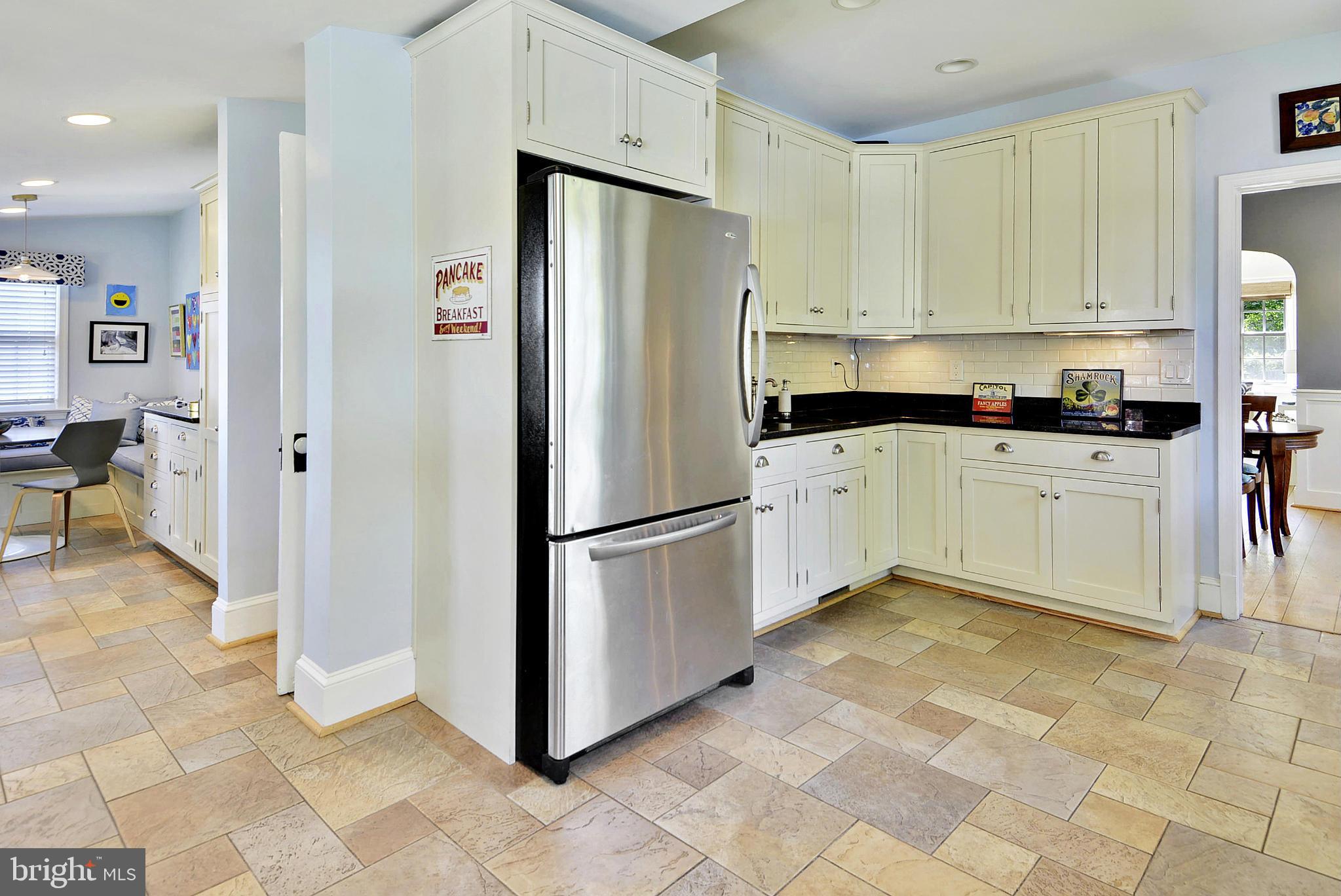 9207 2nd Avenue Silver Spring, MD 20910 - Photo 6 of 30 Kitchen